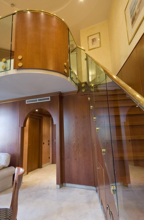 As Hotel Монца Экстерьер фото